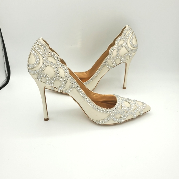 Badgley Mischka Rouge pumps, Ivory, NIB - Picture 6 of 13